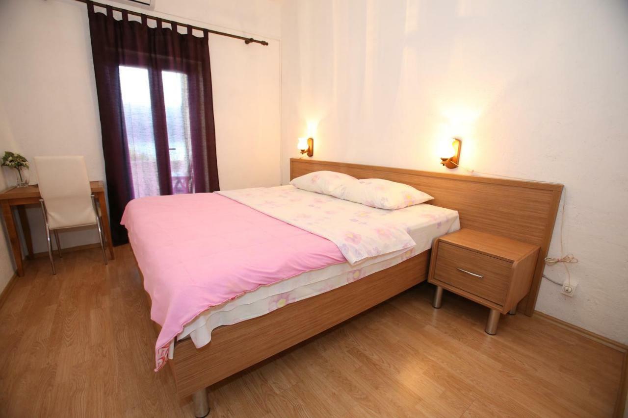Rooms With The Sea View Baška Esterno foto