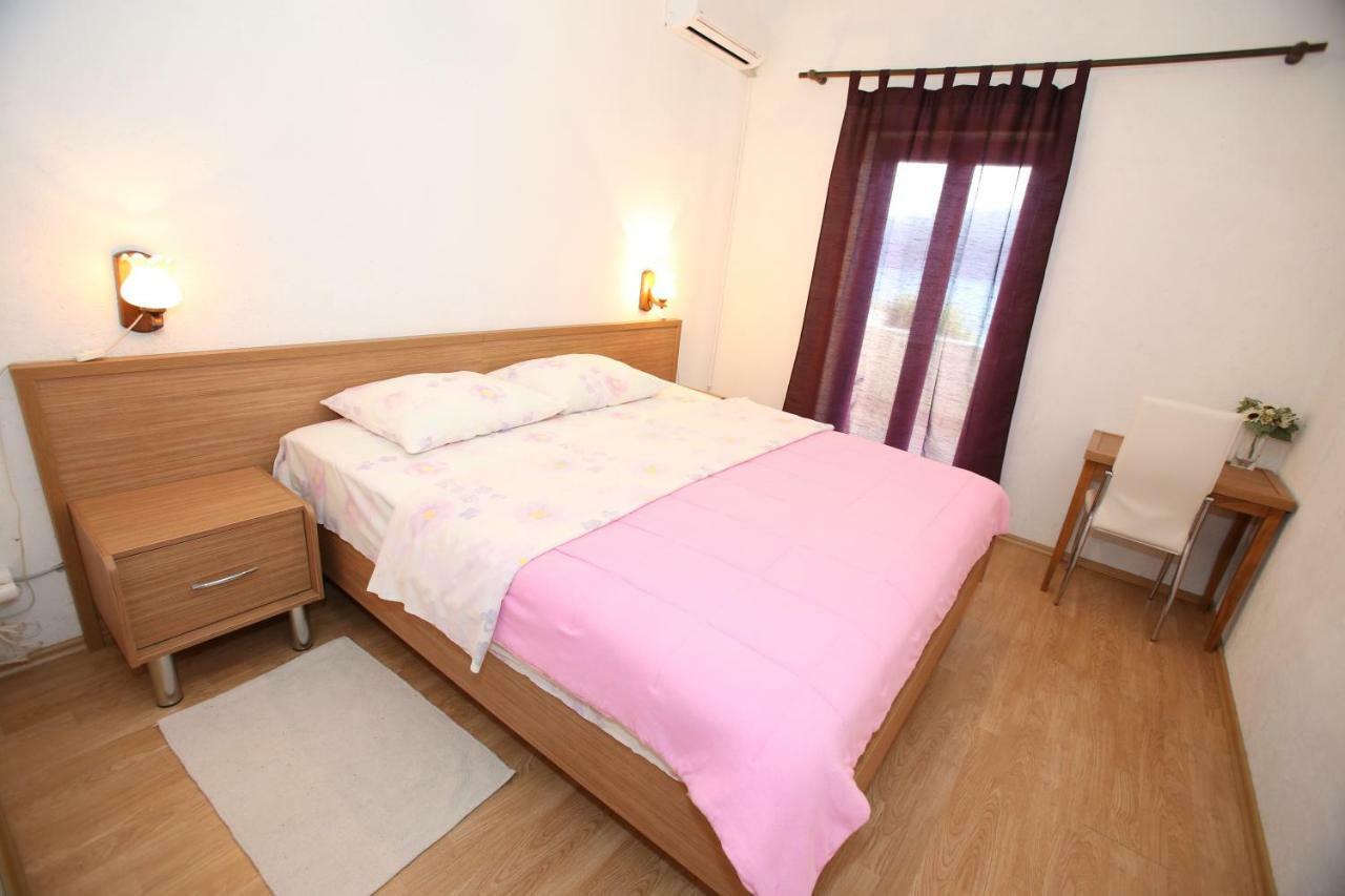 Rooms With The Sea View Baška Esterno foto