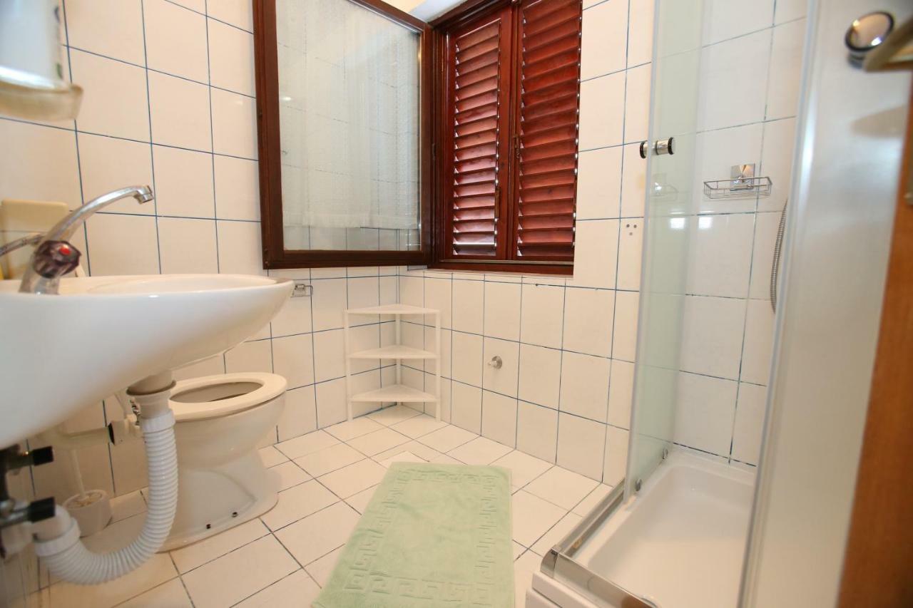 Rooms With The Sea View Baška Esterno foto